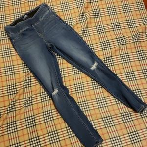 Old Navy Jeans - Old Navy size 6 Rockstar jeggings Old Navy Jeans - Old Navy size 6 Rockstar jeggings
